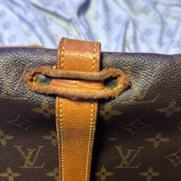 Louis Vuitton Saddlebag - Picture 10 of 14